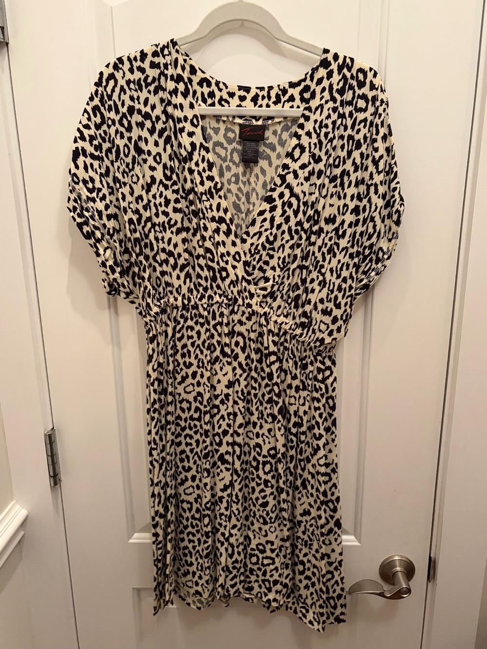 Torrid Leopard Print V-Neck Women's Dress - Black on Cream